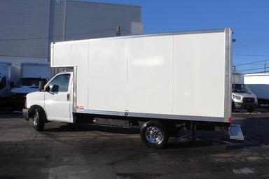 Gmc Savana Cargo 2025 - Thumbnail 9