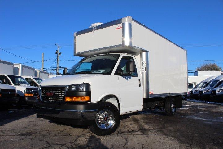 Gmc Savana Cargo 2025 - Image 11