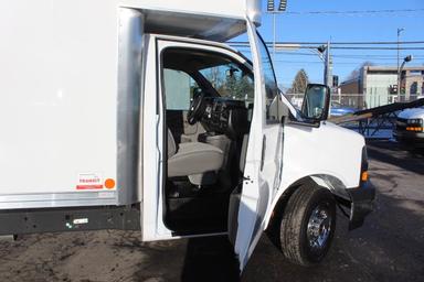 Gmc Savana Cargo 2025 - Thumbnail 18