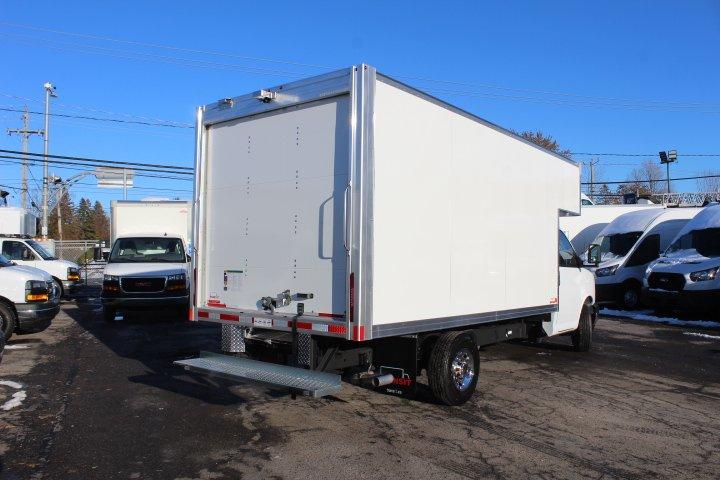 Gmc Savana Cargo 2025 - Image 22