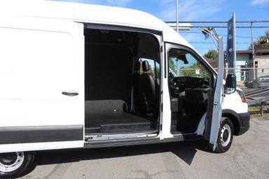 Ford Transit Cargo Van 2024 - Thumbnail 12