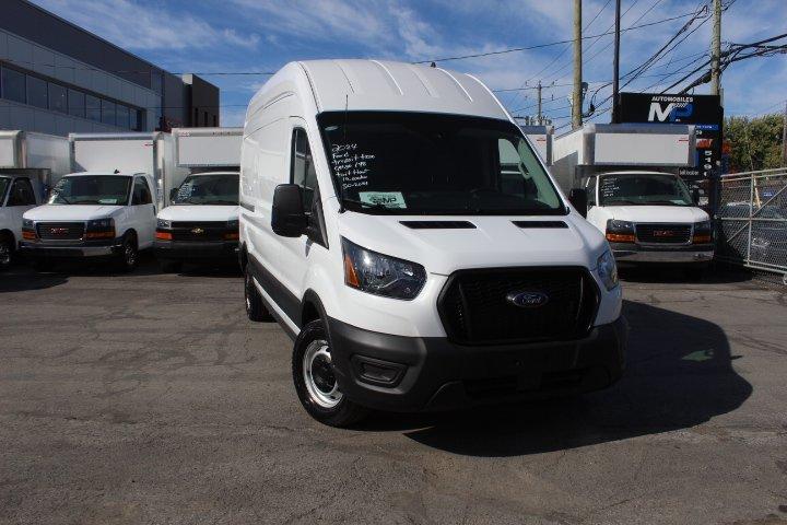Ford Transit Cargo Van 2024 - Image 16