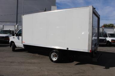 Ford Econoline 2022 - Thumbnail 2