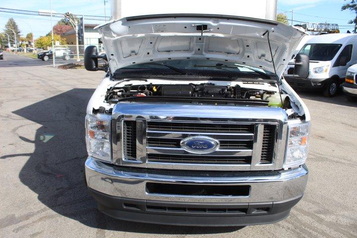 Ford Econoline 2022 - Image 5