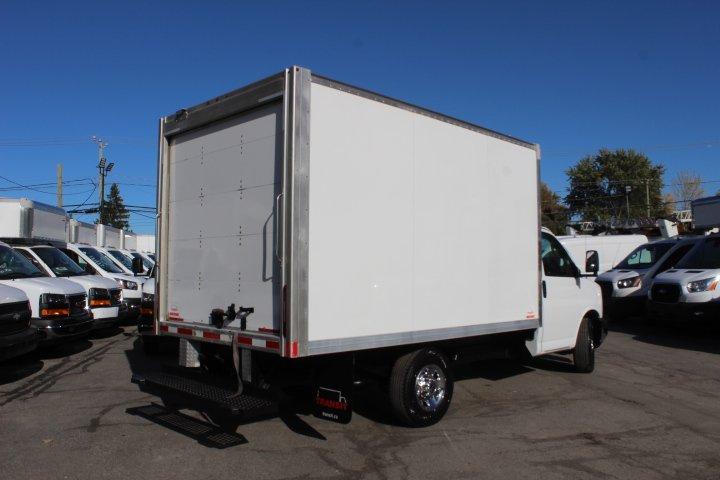 Gmc Savana Cargo 2018 - Image 11