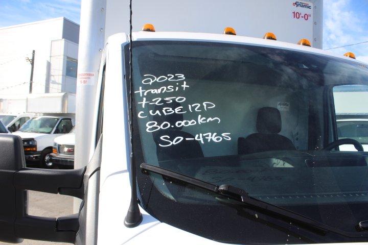 Ford Transit Cargo Van 2023 - Image 14