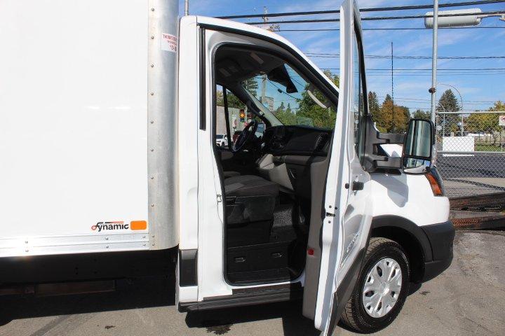 Ford Transit Cargo Van 2023 - Image 15