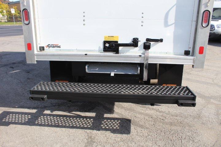 Ford Transit Cargo Van 2023 - Image 19