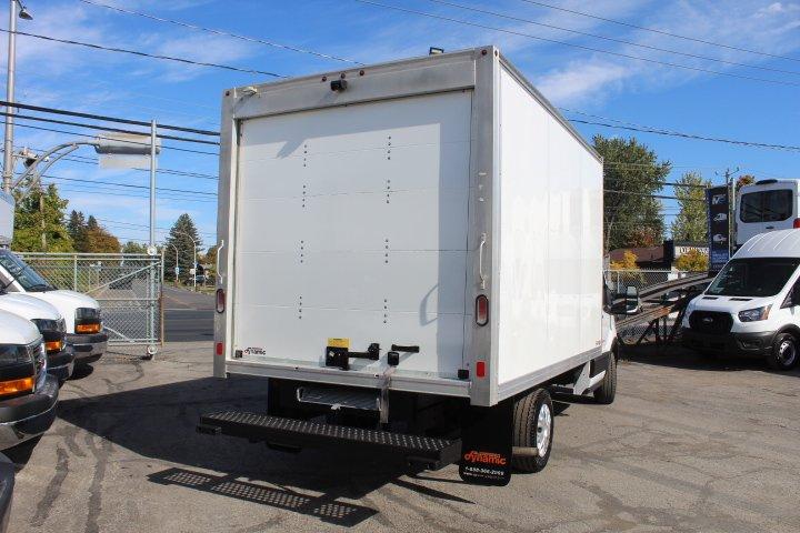 Ford Transit Cargo Van 2023 - Image 20