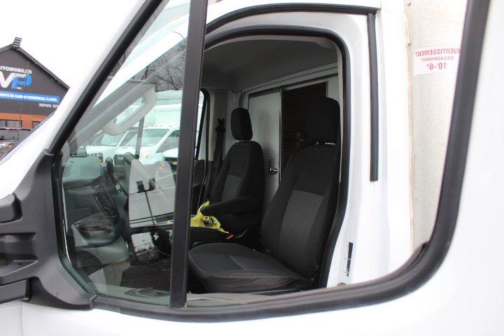 Ford Transit Cargo Van 2023 - Image 2