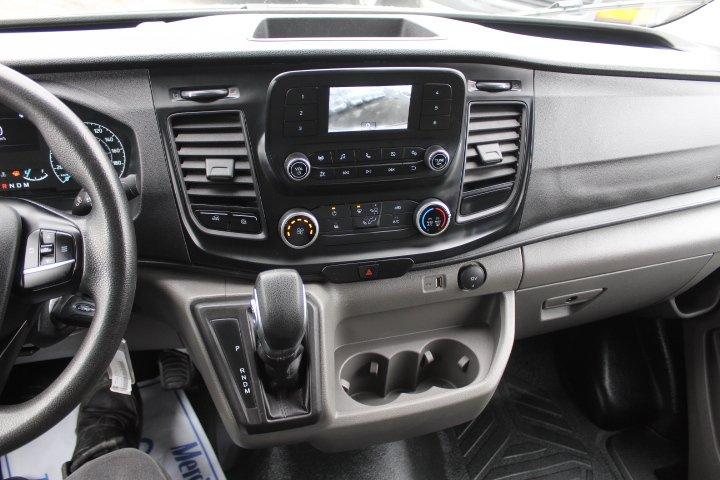 Ford Transit Cargo Van 2023 - Image 8