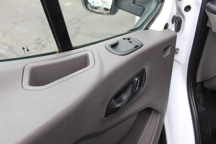 Ford Transit Cargo Van 2023 - Image 10