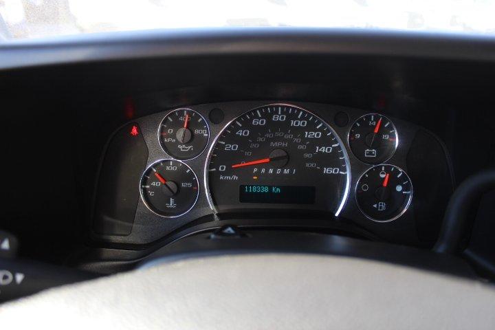 Chevrolet Express Cargo 2022 - Image 10