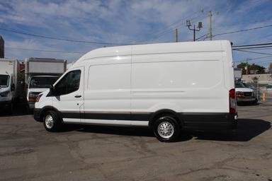 Ford Transit Cargo Van 2024 - Thumbnail 3