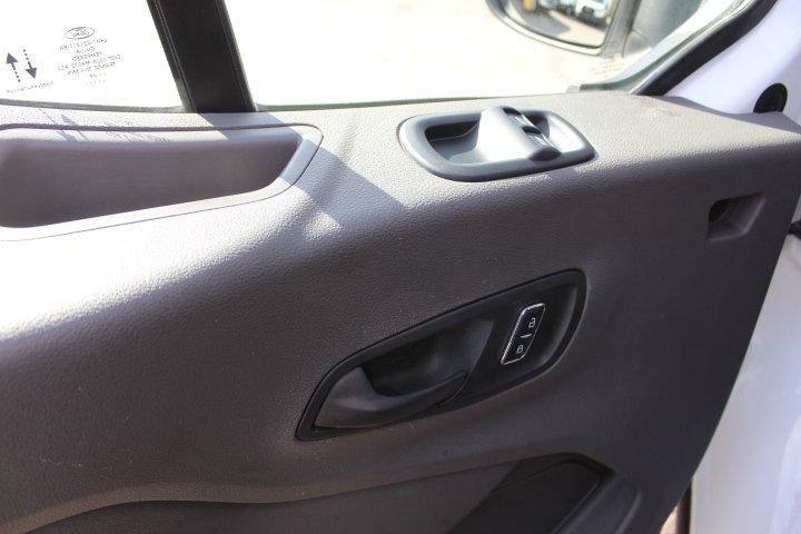 Ford Transit Cargo Van 2024 - Image 6