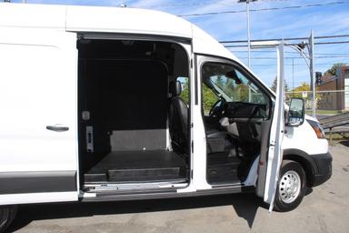 Ford Transit Cargo Van 2024 - Thumbnail 15