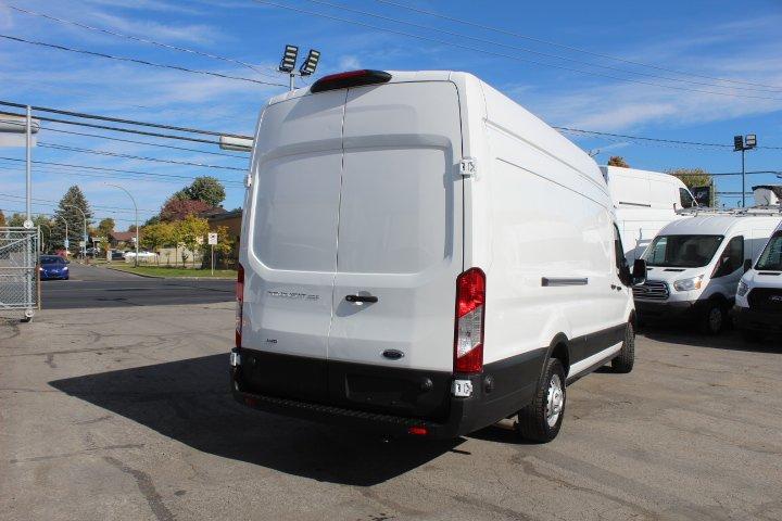 Ford Transit Cargo Van 2024 - Image 16