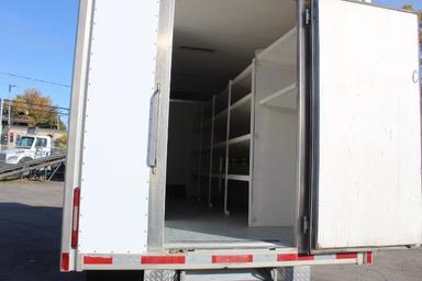 Gmc Savana Cargo 2017 - Thumbnail 10