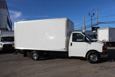 Gmc Savana Cargo 2017 - Thumbnail 15