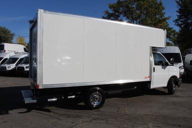 Gmc Savana Cargo 2025 - Thumbnail 8