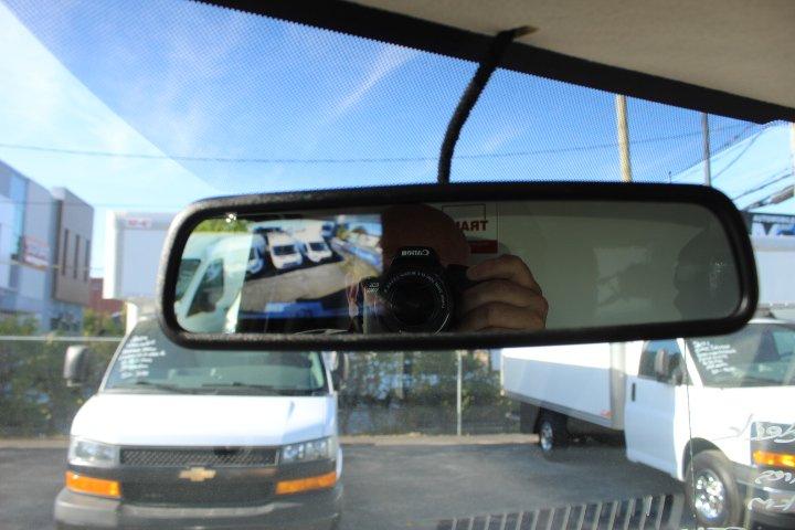 Gmc Savana Cargo 2025 - Image 11