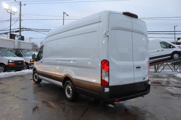 Ford Transit Cargo Van 2021 - Image 6