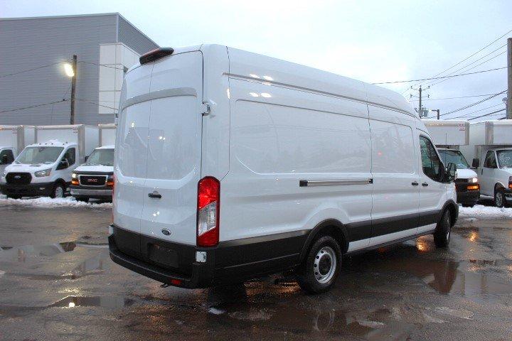 Ford Transit Cargo Van 2021 - Image 19