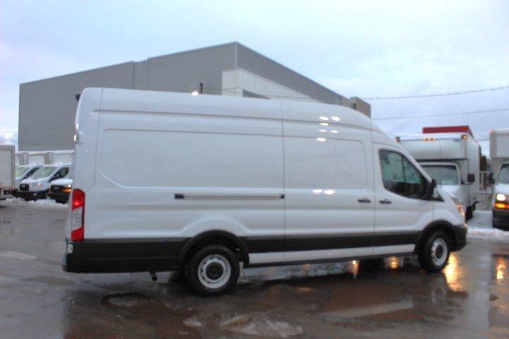 Ford Transit Cargo Van 2021 - Image 20