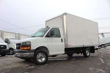 Gmc Savana Cargo 2025 - Thumbnail 4