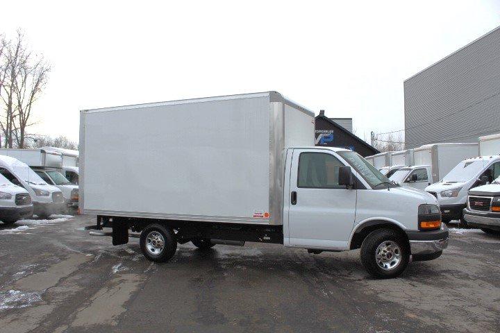 Gmc Savana Cargo 2025 - Image 17