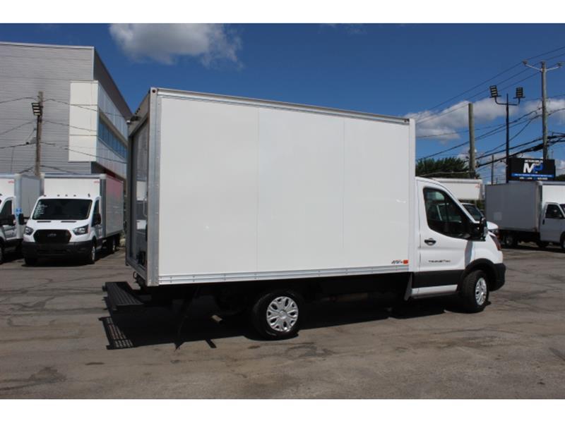 Ford Transit Cargo Van 2023 - Image 4