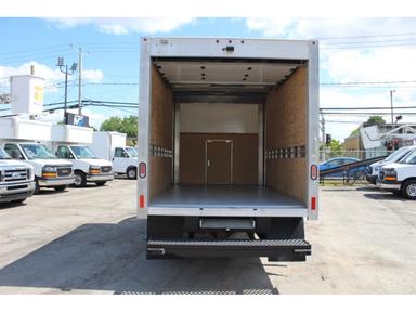 Ford Transit Cargo Van 2023 - Thumbnail 9