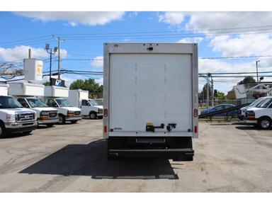 Ford Transit Cargo Van 2023 - Thumbnail 10