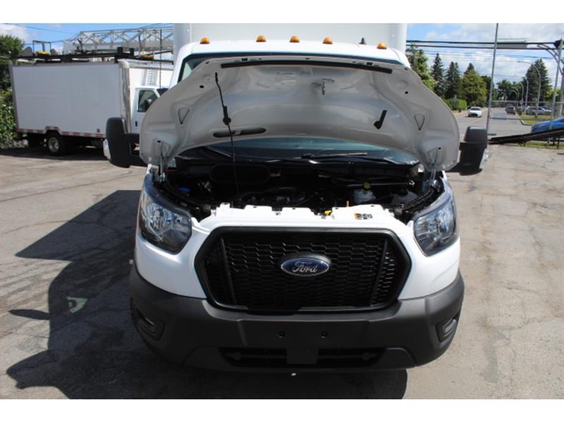 Ford Transit Cargo Van 2023 - Image 13
