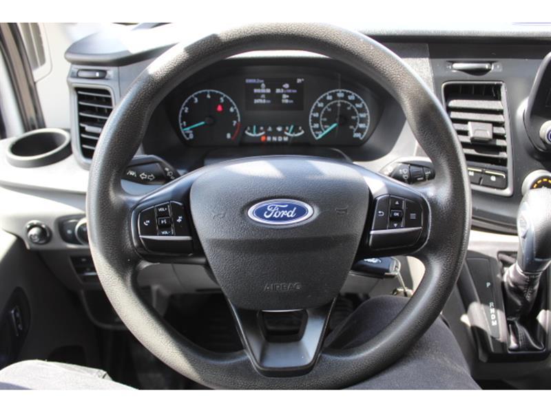 Ford Transit Cargo Van 2023 - Image 18