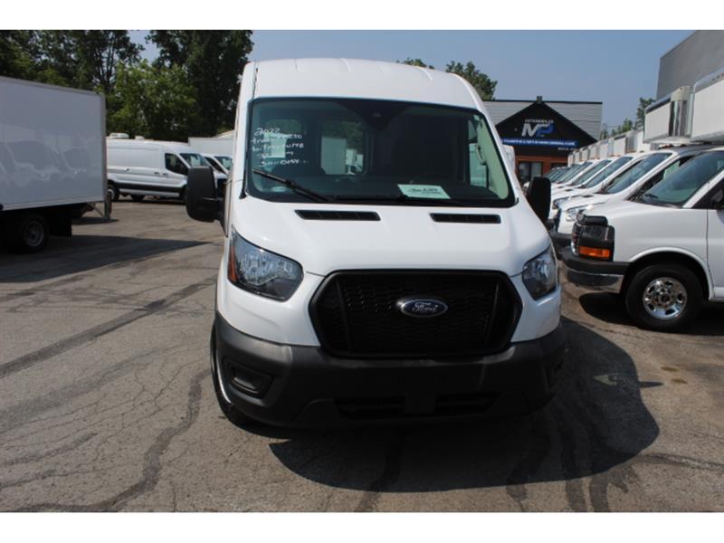 Ford Transit Cargo Van 2022 - Image 11