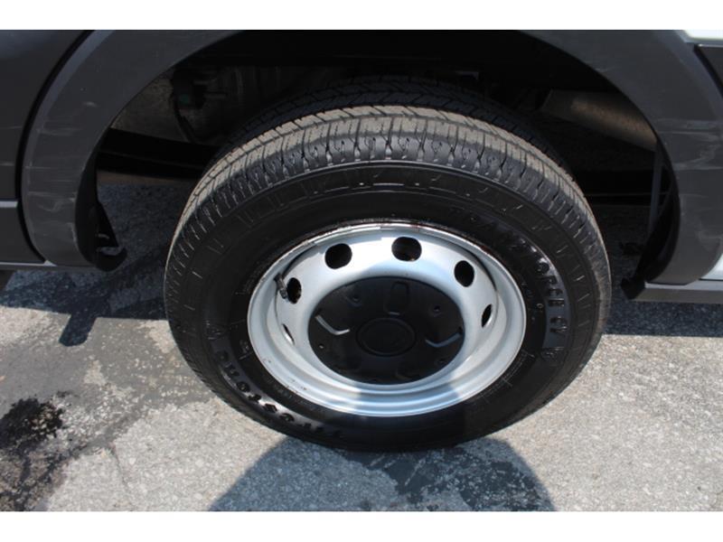 Ford Transit Cargo Van 2022 - Image 18