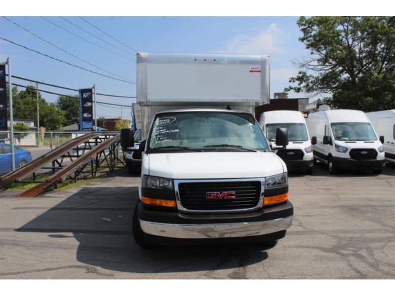 Gmc Savana 2025 - Image 10