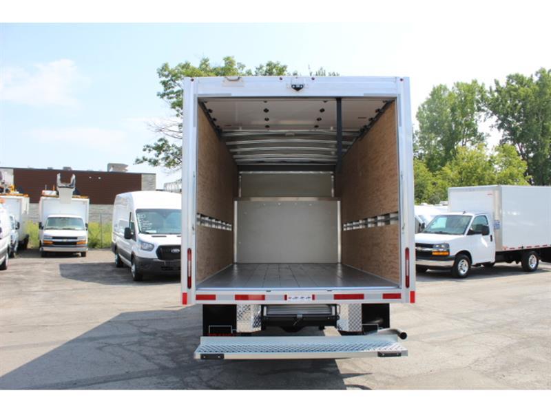 Gmc Savana 2025 - Image 19