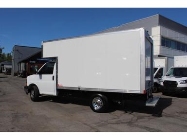 Gmc Savana Cargo 2025 - Thumbnail 4