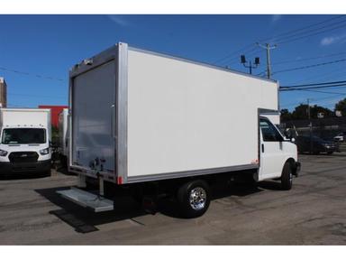 Gmc Savana Cargo 2025 - Thumbnail 5