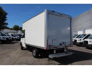 Gmc Savana Cargo 2025 - Thumbnail 10