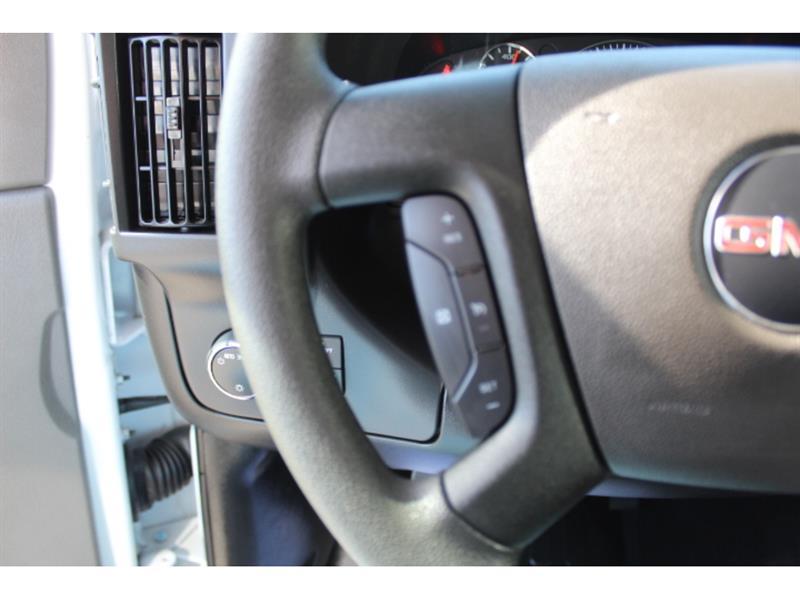 Gmc Savana Cargo 2025 - Image 16