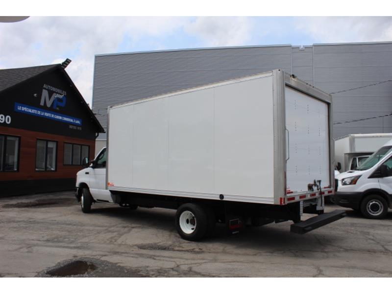 Ford E-Series Cutaway 2022 - Image 2