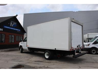 Ford E-Series Cutaway 2022 - Thumbnail 2