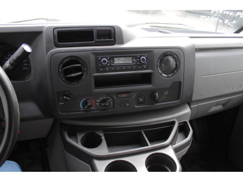 Ford E-Series Cutaway 2022 - Image 9