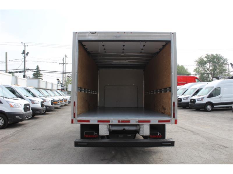 Ford E-Series Cutaway 2022 - Image 11