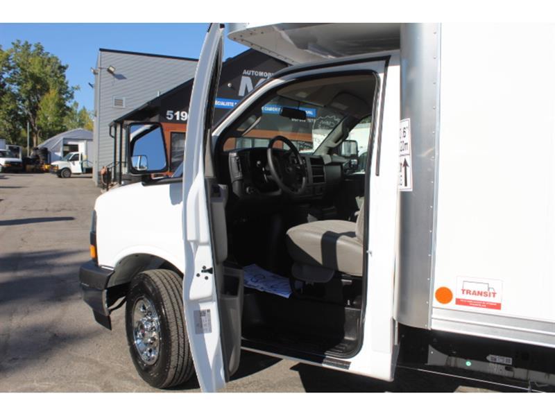 Gmc Savana Cargo 2025 - Image 10