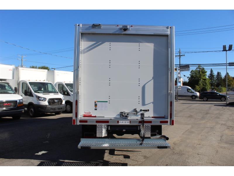 Gmc Savana Cargo 2025 - Image 18