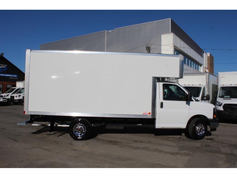 Gmc Savana Cargo 2025 - Image 21